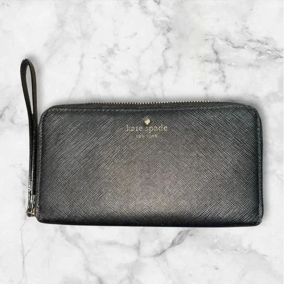 kate spade Handbags - Kate Spade Zippered Wallet